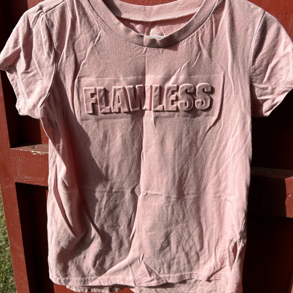 Bobby Brooks, white pink T-shirt, graphic T
